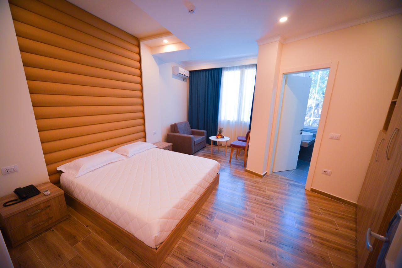 Hotel Elesio Голем Экстерьер фото