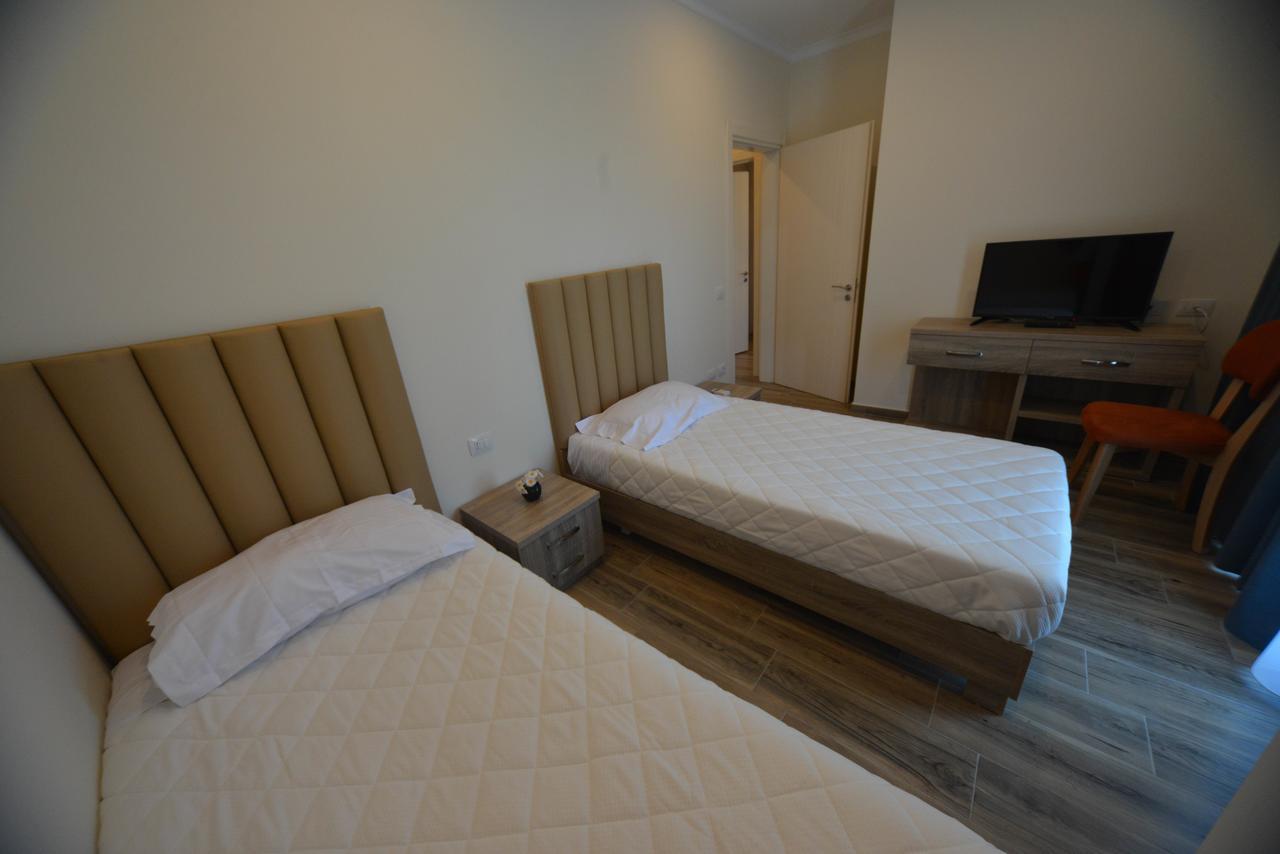 Hotel Elesio Голем Экстерьер фото